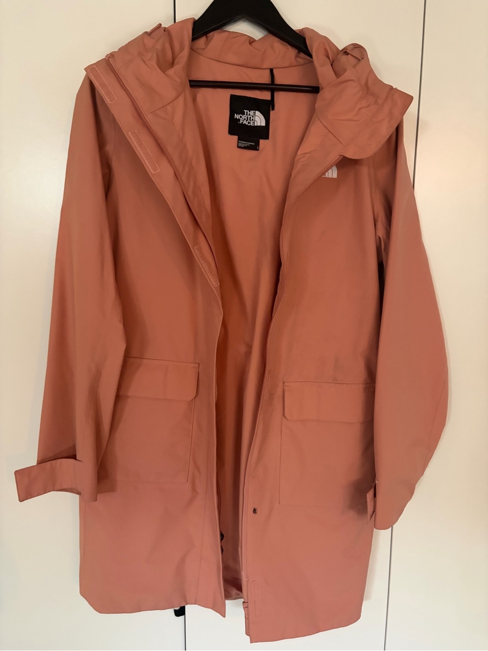 The North Face RAINJACKET- EUC